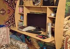 Навесной компьютерный стол Zeus BMS